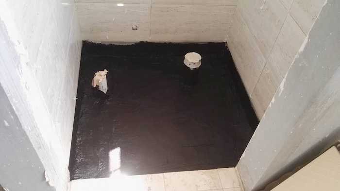 عزل الحمامات قبل السباكة