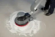 جلى بلاط بالجلايات